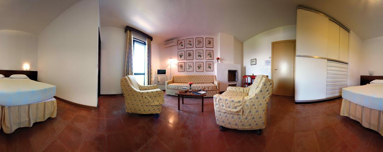 Hotel Della Baia Baia Domizia Ngoại thất bức ảnh